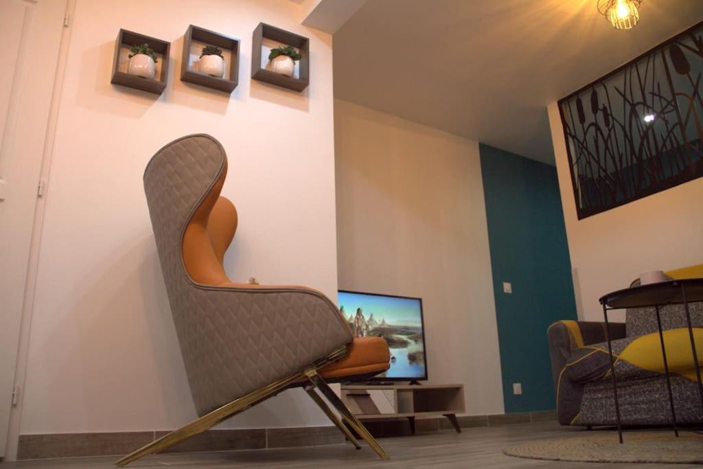 Logement Cosy - Proche Du Prado Apartman Bourges Kültér fotó