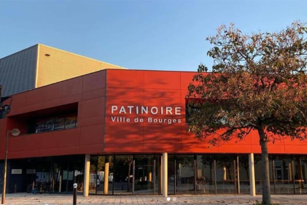 Logement Cosy - Proche Du Prado Apartman Bourges Kültér fotó